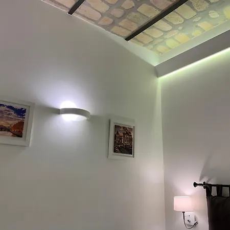Luxury Near Colosseum روما